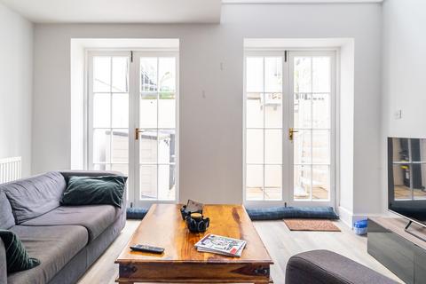 2 bedroom apartment for sale, St. Pauls Road, Islington, London, N1