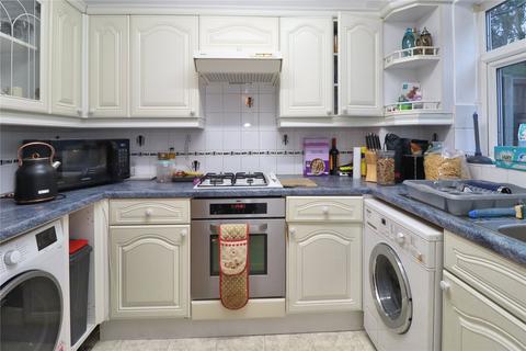 undefined, Helmsdale, Surrey GU21