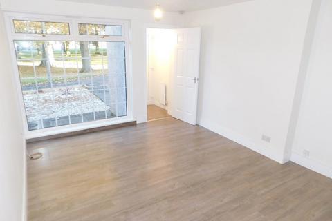 undefined, Spottiswoode Gardens, Mid Calder