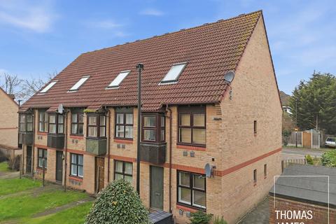 Pilgrims Close, London, N13