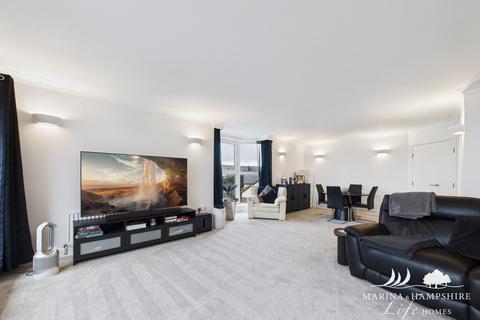2 bedroom apartment for sale, Oyster Quay, Portsmouth PO6