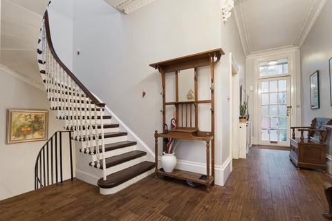 undefined, 23 Bank Street, Hillhead, West End, G12 8JQ