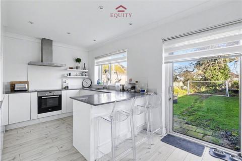 3 bedroom bungalow for sale, Aberdale Gardens, Potters Bar, Hertfordshire, EN6
