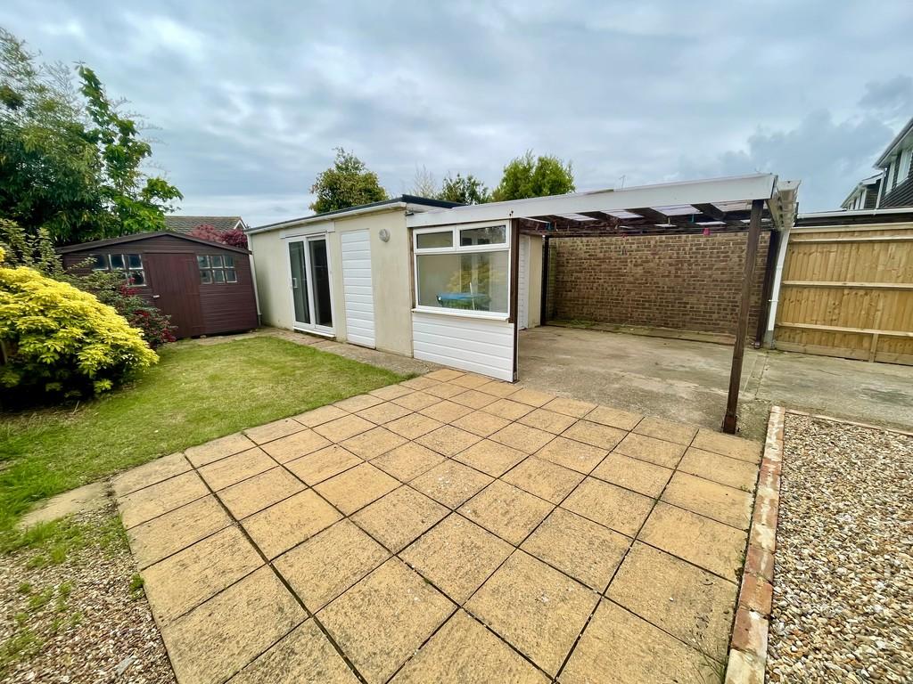 27 The Haven Garden Side View