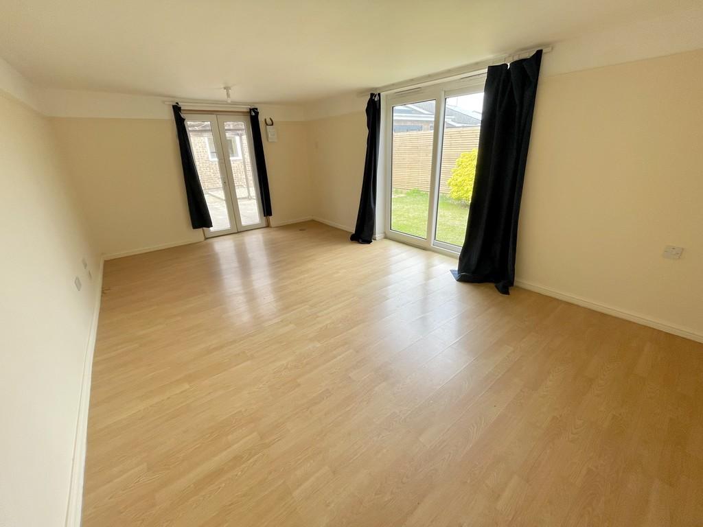 27 The Haven Garden Room