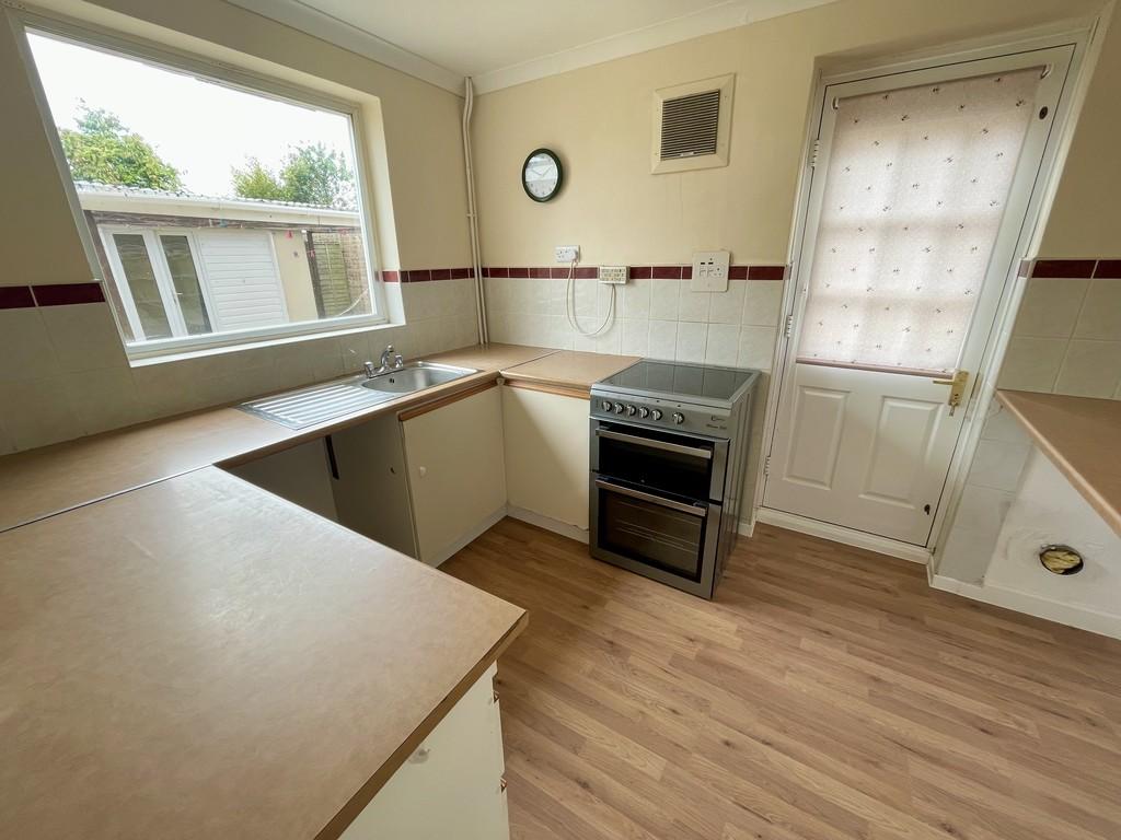 27 The Haven Kitchen 2