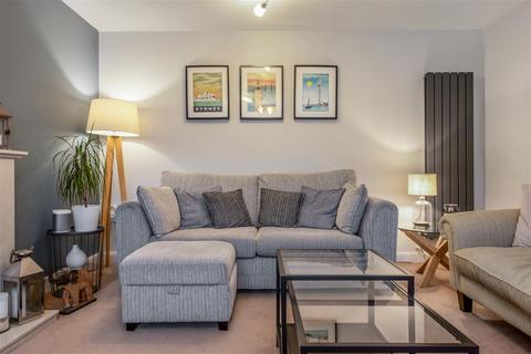 undefined, Whiteland Way, Clanfield