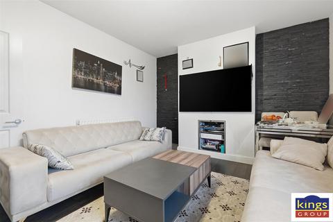 2 bedroom flat for sale, Hertford Road, Enfield