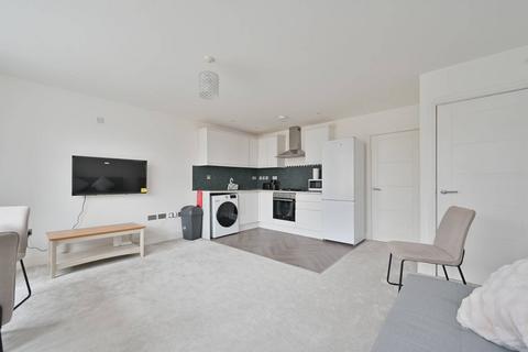 2 bedroom flat to rent, Salisbury Road, Harrow, HA1