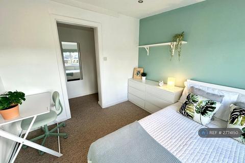 undefined, Pendarves Road, Falmouth, TR11
