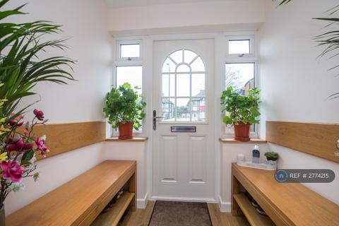 1 bedroom in a house share to rent, Hospital Bridge Road, Twickenham, TW2