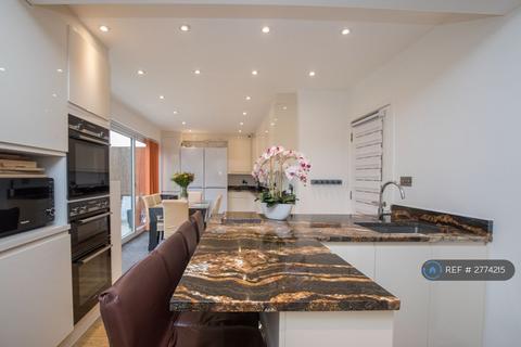 1 bedroom in a house share to rent, Hospital Bridge Road, Twickenham, TW2