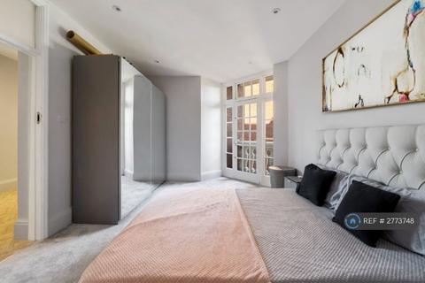 undefined, London, London, W9