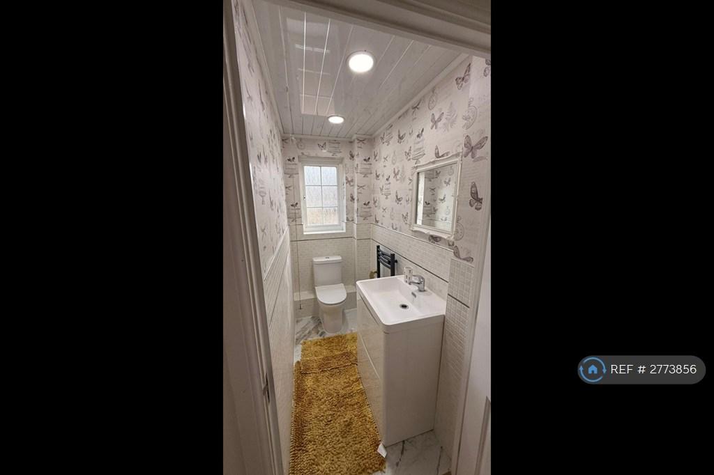 Ground Floor Wc