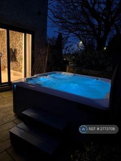 undefined, New Mill Road, Holmfirth, HD9