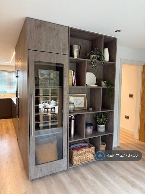 Kitchen/Dining Area