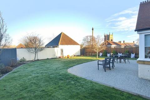 4 bedroom detached house for sale, Wessex Court, Henstridge, Templecombe