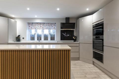 4 bedroom detached house for sale, Wessex Court, Henstridge, Templecombe