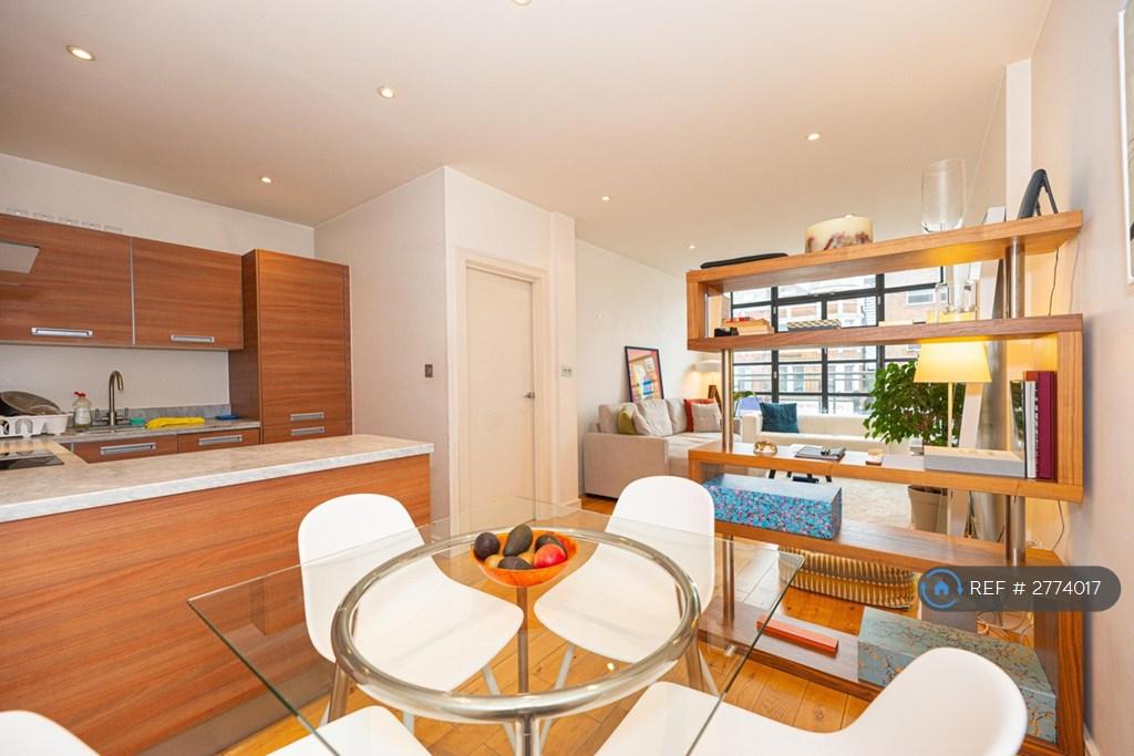 Open Plan Living / Dining