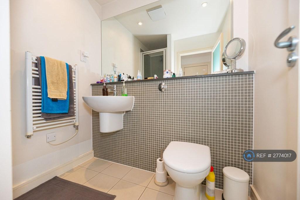Ensuite To Bedroom 1