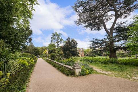 2 bedroom flat for sale, Pursewardens Close, Ealing, London, W13