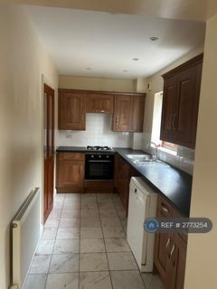 3 bedroom detached house to rent, Deanshanger Road, Old Stratford, Milton Keynes, MK19