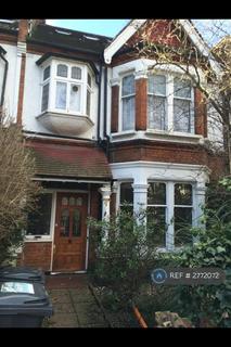 Studio to rent, Streatham, London, SW16