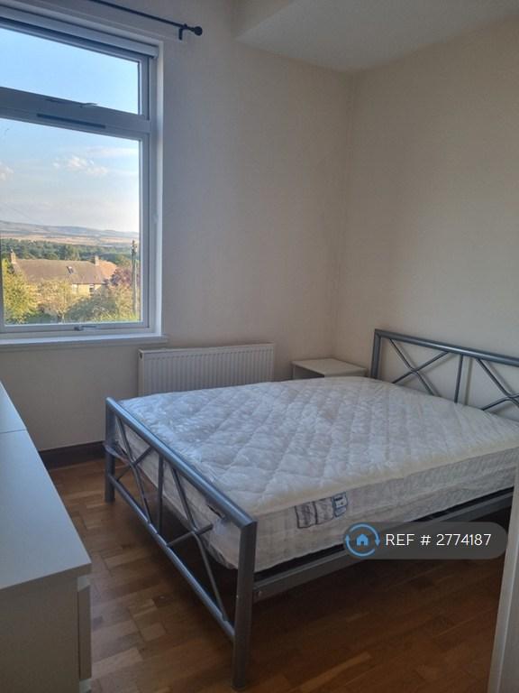 1st Bedroom Front