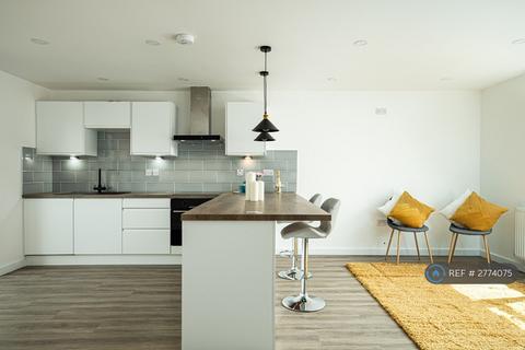 1 bedroom in a house share to rent, St Johns Crescent, Bristol, BS3