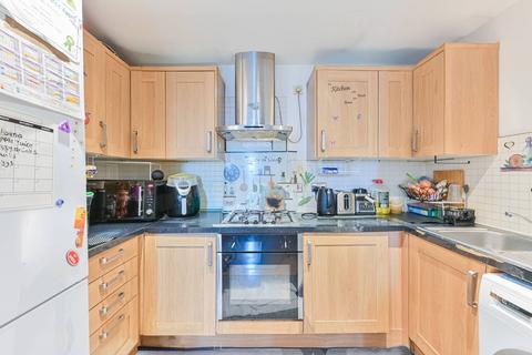 2 bedroom flat for sale, Miles Close, Thamesmead, London, SE28