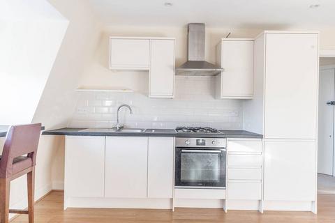 1 bedroom flat to rent, Uxbridge Road, HA5, Hatch End, Pinner, HA5