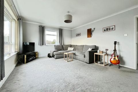 2 bedroom flat for sale, Princess Crescent, Halesowen, B63 3QE