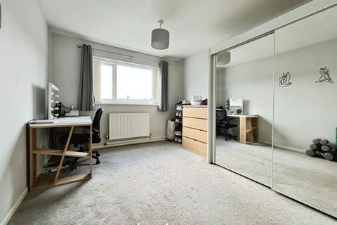 2 bedroom flat for sale, Princess Crescent, Halesowen, B63 3QE