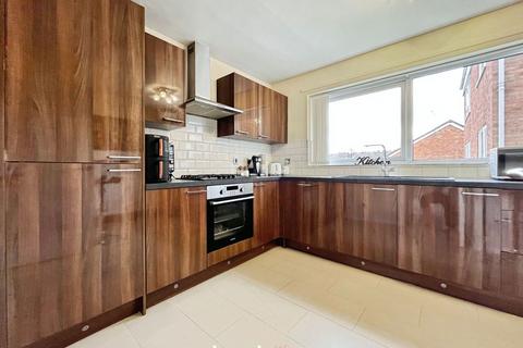2 bedroom flat for sale, Princess Crescent, Halesowen, B63 3QE