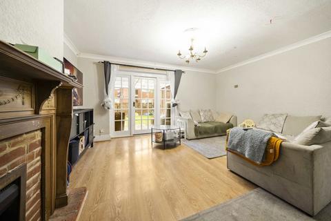 undefined, Bannister Close, Greenford UB6