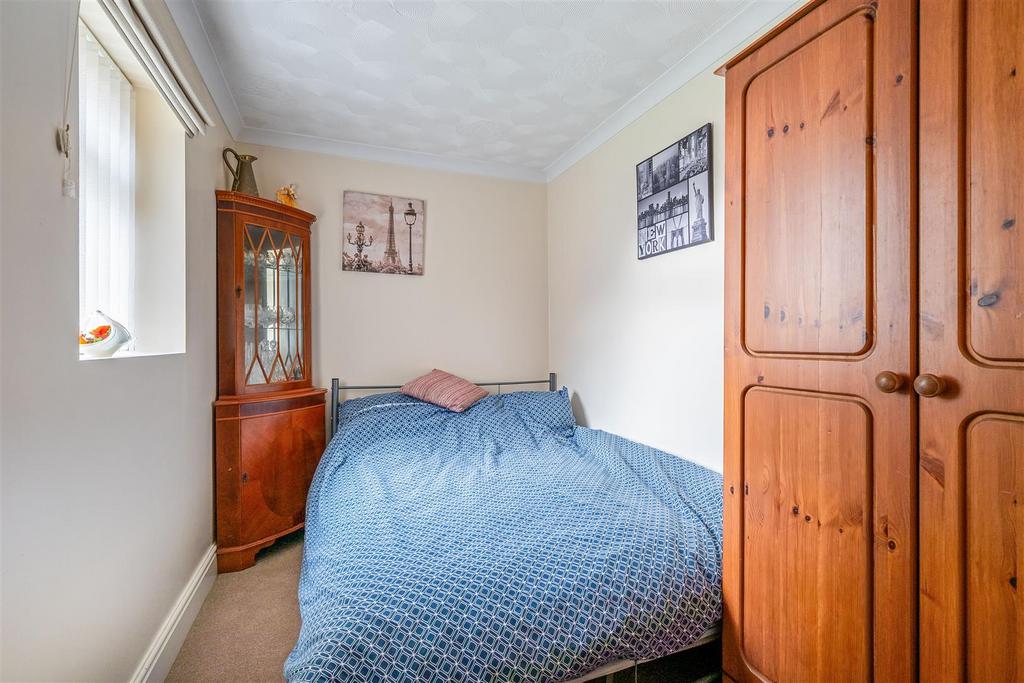 Bedroom 4.jpg