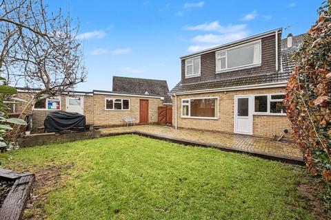 undefined, 4 Southfields Drive, Crick, NN6 7TQ