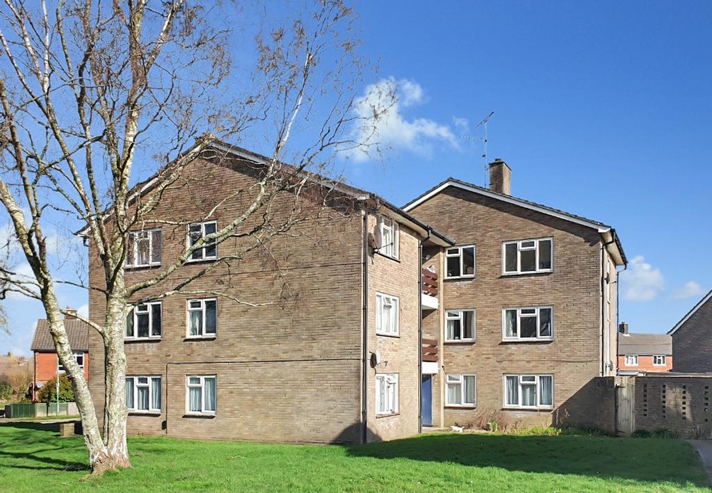 Two bedroom top floor flat with fine views