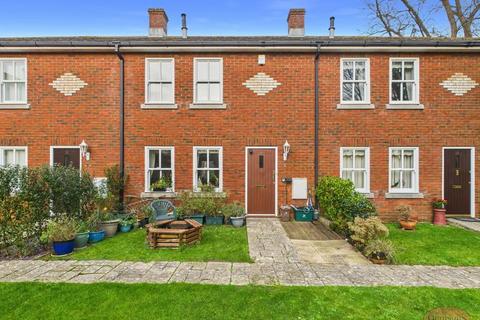 2 bedroom terraced house for sale, CHRISTCHURCH TOWN CENTRE