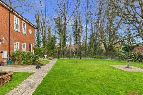2 bedroom terraced house for sale, CHRISTCHURCH TOWN CENTRE