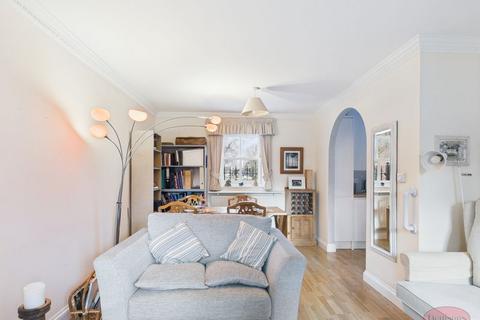 2 bedroom terraced house for sale, CHRISTCHURCH TOWN CENTRE
