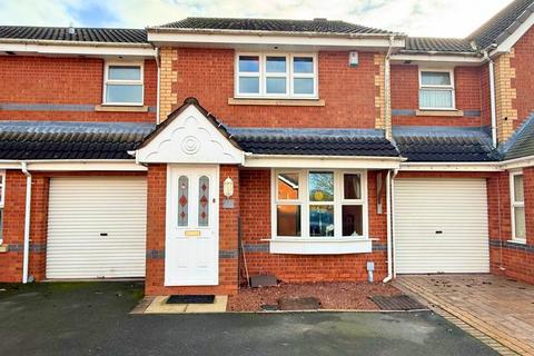 3 bedroom terraced house for sale, Whitebeam Close, Clayhanger
