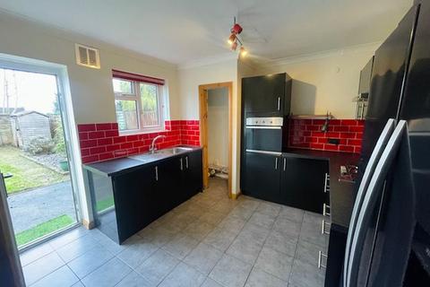 2 bedroom maisonette for sale, Farm Road, Warlingham