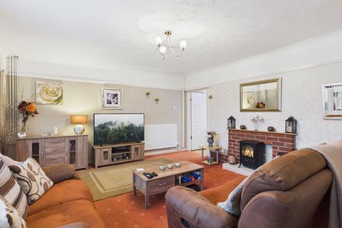 3 bedroom terraced house for sale, Sycamore Way, Carmarthen