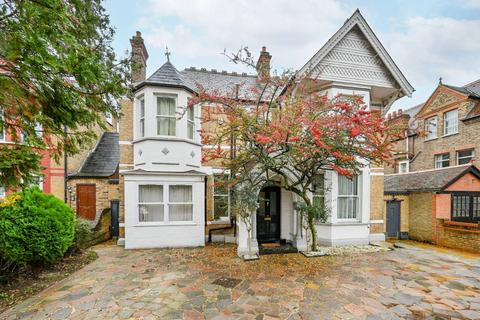 undefined, Leopold Road, Ealing Common, London, W5