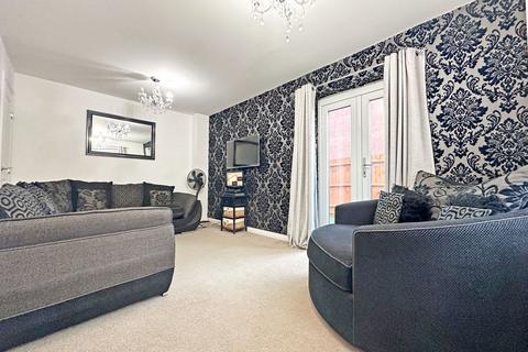 4 bedroom semi-detached house for sale, Thursfield Road, TIPTON, DY4 8TJ