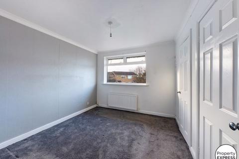 4 bedroom semi-detached house to rent, Caithness Road, Teesville Middlesbrough TS6 0AJ