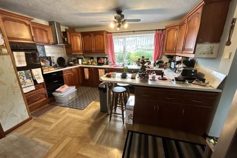 3 bedroom detached house for sale, Dolwyd, Mochdre