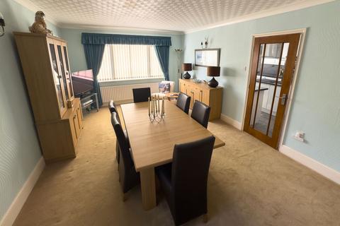 3 bedroom detached bungalow for sale, 65 High Street, Walcott
