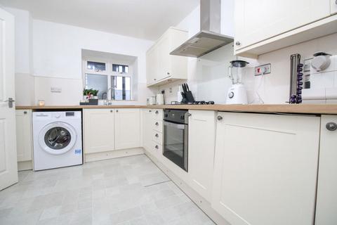 2 bedroom flat for sale, Cheviot Court, Blaydon